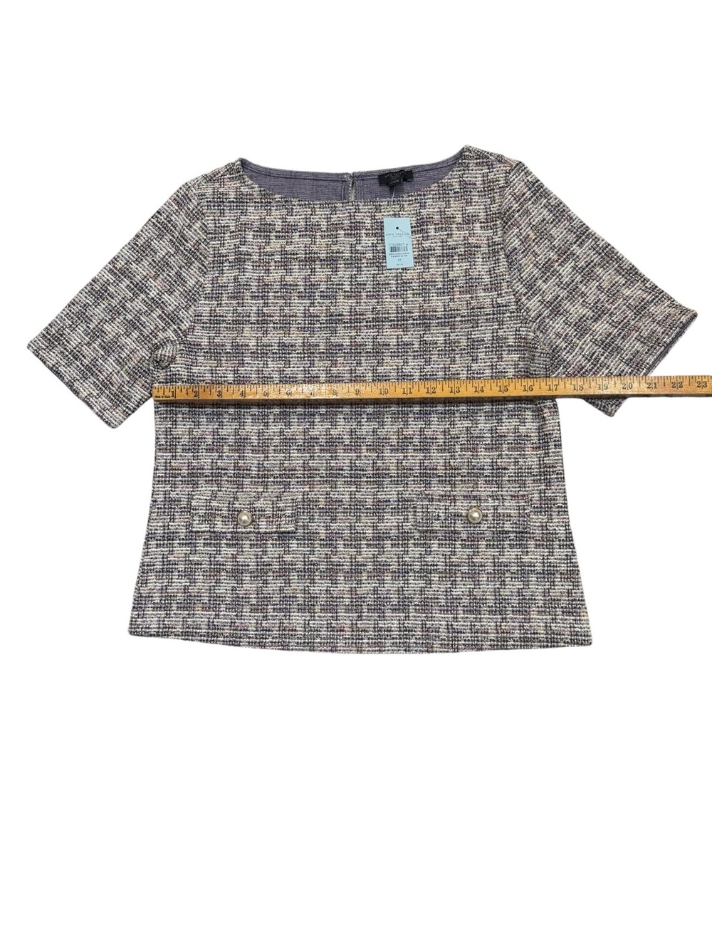 Ann Taylor Petite Tweed Knit Top Short Sleeve Pearl Pocket Gray MP NWT - Picture 3 of 8